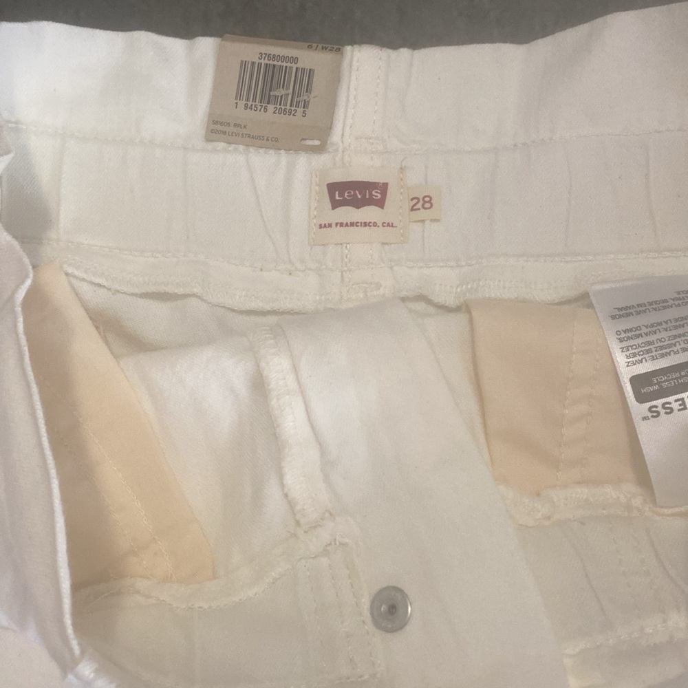 Levi’s size 28 color cream vanilla - Picture 5 of 6